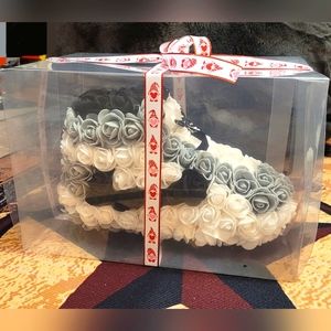 Sneaker shaped forever roses gray, white, black (new)